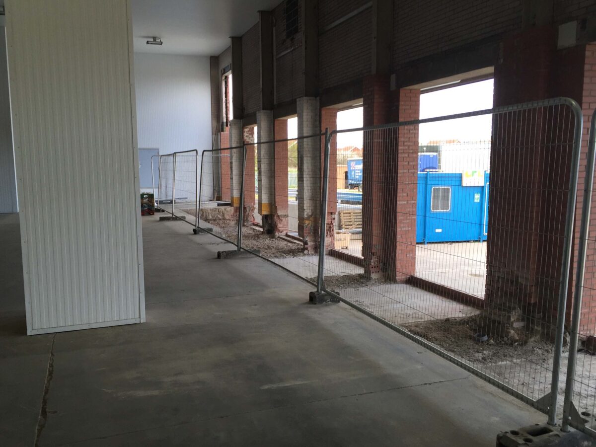 Installatie van laadperrons op schaal van het web